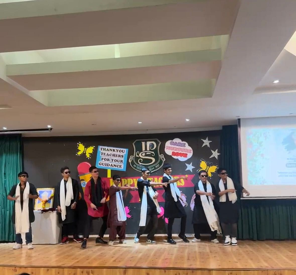 Dance performance at Jankidevi Public School for Teachers Day Celebration